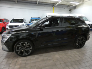 2024 Renault Austral 1.2 E-Tech Techno Esprit Alpine SUV 5dr Petrol Hybrid Auto Euro 6 (s/s) (200 Ps) in Black — image 4