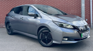 2022 Nissan Leaf 39kwh N-Connecta in Grey — image 3