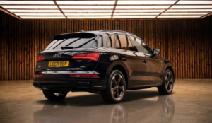 2020 Audi Q5 2.0 Tfsi 45 Black Edition in Black — image 2
