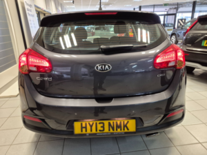2013 Kia Ceed 1.6 Crdi 2 Hatchback 5dr Diesel Auto Euro 5 (126 Bhp) in Silver — image 6
