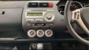 2008 Honda Jazz 1.4 I-Dsi Se CVT-7 5dr in Silver — image 3