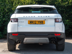 2012 Land Rover Range Rover Evoque 2.2 Sd4 Prestige Auto 4WD Euro 5 3dr in White — image 6