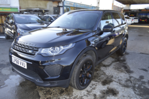 2019 Land Rover Discovery Sport 2.0 Td4 Landmark in Black — image 3