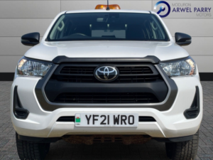 2021 Toyota Hilux 2.4 D-4d Active in White — image 2