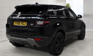 2017 Land Rover Range Rover Evoque 2.0 Ed4 Se Tech Fwd Euro 6 (s/s) 5dr in Black — image 4