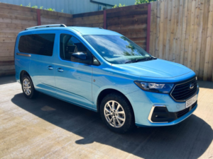 2023 Ford Grand Tourneo Connect 5 SEAT Wheelchair Accessible Disabled Access Vehicle in Blue — image 3