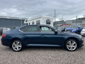 2016 Skoda Superb 1.4 Tsi Act Se L Executive in Blue — image 5