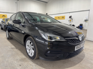 2020 Vauxhall Astra 1.2 Turbo Business Edition Nav in Black — image 4