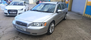 2006 Volvo V70 2.4d Se Estate 5dr Diesel Manual (179 G/km, 163 Bhp) in Silver — image 4