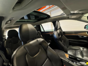 2016 Volvo Xc90 2.0h T8 Twin Engine 9.2kwh Inscription Auto 4WD Euro 6 (s/s) 5dr in Black — image 4
