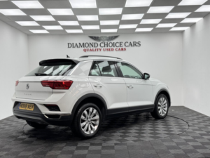 2018 Volkswagen T-Roc 1.0 Tsi Se in White — image 6