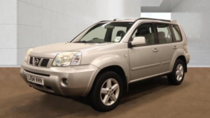 2004 Nissan X-Trail 2.5i Sport 5dr in Silver — image 4
