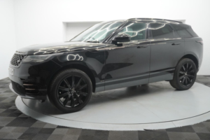 2018 Land Rover Range Rover Velar 2.0 D180 R-Dynamic Hse Auto 4WD Euro 6 (s/s) 5dr in Black — image 5
