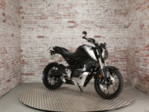 2018 Honda Cb125r in Grey — image 3