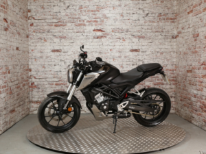 2018 Honda Cb125r in Grey — image 5