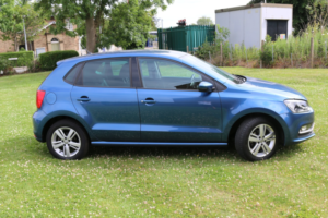2017 Volkswagen Polo 1.2 Tsi Match Edition in Blue — image 2