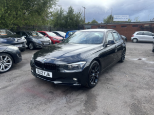 2012 BMW 3 Series 2.0 320d Efficient Dynamics in Black — image 4