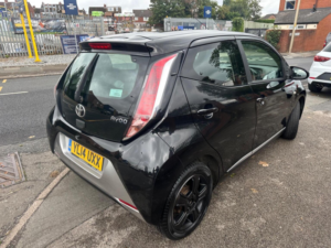 2014 Toyota Aygo 1.0 Vvt-I X-Clusiv Euro 5 5dr Euro 5 in Black — image 3