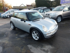 2004 MINI Hatch 1.6 One Hatch in Silver — image 4