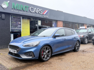 2020 Ford Focus 2.0 Ecoblue St in Blue — image 5