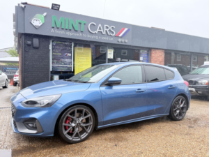 2020 Ford Focus 2.0 Ecoblue St in Blue — image 6