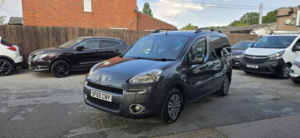 2015 Peugeot Partner Tepee 1.6 Hdi Tepee S in Grey — image 2