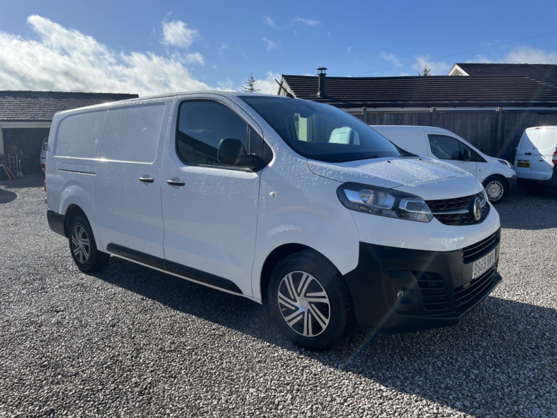 2019 Vauxhall Vivaro 1.5 Turbo D 2900 Dynamic in White — image 1
