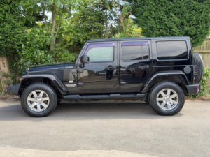 2011 Jeep Wrangler 3.8l V6 70th Anniversary Edition in Black — image 4