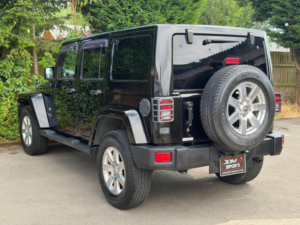 2011 Jeep Wrangler 3.8l V6 70th Anniversary Edition in Black — image 6
