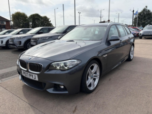 2017 BMW 5 Series 2.0 520d M Sport Touring Euro 6 (s/s) 5dr in Grey — image 5