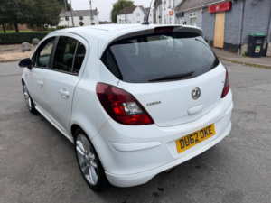 2012 Vauxhall Corsa 1.4 16v Sri Euro 5 5dr in White — image 5