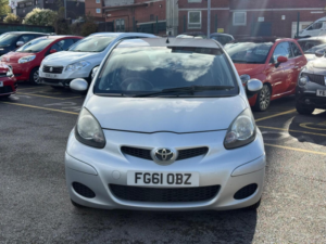 2011 Toyota Aygo 1.0 Vvt-I Ice Euro 5 5dr in Silver — image 2