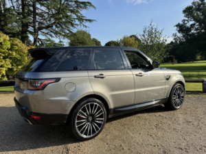 2020 Land Rover Range Rover Sport 3.0 Sd V6 Hse in Silver — image 4