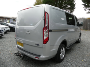 2017 Ford Transit Custom 2.0 Tdci 290 Limited Combi Van 6dr Diesel Automatic L1 H1 (165 G/km, 168 Bhp) in Silver — image 3