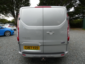 2017 Ford Transit Custom 2.0 Tdci 290 Limited Combi Van 6dr Diesel Automatic L1 H1 (165 G/km, 168 Bhp) in Silver — image 4