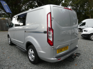 2017 Ford Transit Custom 2.0 Tdci 290 Limited Combi Van 6dr Diesel Automatic L1 H1 (165 G/km, 168 Bhp) in Silver — image 5