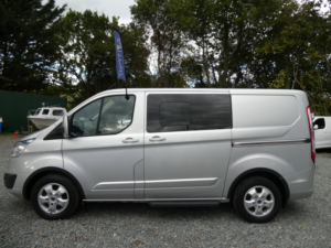 2017 Ford Transit Custom 2.0 Tdci 290 Limited Combi Van 6dr Diesel Automatic L1 H1 (165 G/km, 168 Bhp) in Silver — image 6