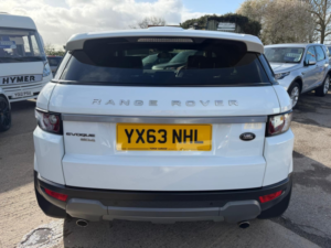 2013 Land Rover Range Rover Evoque 2.2 Sd4 Pure SUV 5dr Diesel Manual 4WD Euro 5 (s/s) (190 Ps) in White — image 6