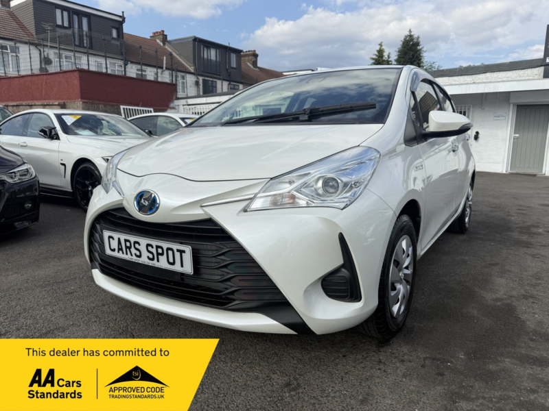 2018 Toyota Yaris 1.5 Hybird F Safety Edt Ii Fresh Import Verified Mile Finance Avb in White — image 1