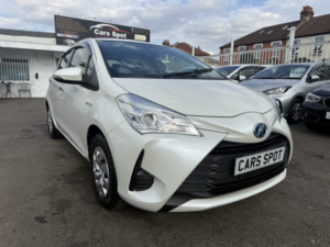 2018 Toyota Yaris 1.5 Hybird F Safety Edt Ii Fresh Import Verified Mile Finance Avb in White — image 2
