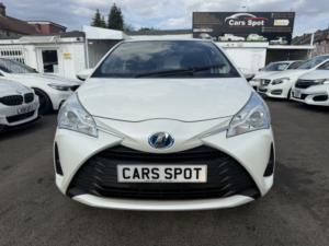 2018 Toyota Yaris 1.5 Hybird F Safety Edt Ii Fresh Import Verified Mile Finance Avb in White — image 3