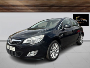 2011 Vauxhall Astra 1.6 16v Se Auto Euro 5 5dr in Black — image 4