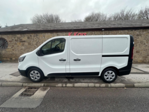2022 Renault Trafic 2.0 Dci Blue Sl28 Business L1 H1 Euro 6 (s/s) 5dr in White — image 6