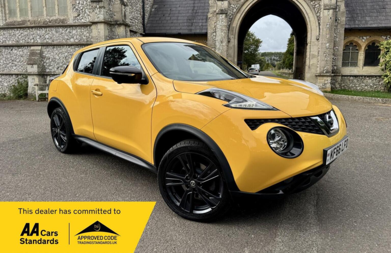 2016 Nissan Juke 1.6 Dig-T Tekna Euro 6 (s/s) 5dr in Yellow — image 1