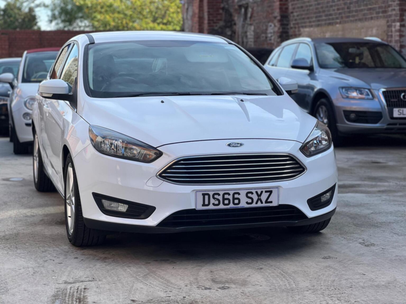 2016 Ford Focus 1.0t Ecoboost Zetec Auto Euro 6 (s/s) 5dr in White — image 1