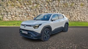 2025 Suzuki E Vitara 61kwh Ultra SUV 5dr Electric Auto Allgrip (183 Ps) in White — image 3