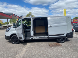2022 Ford Transit Custom 2.0 300 Ecoblue Trail Panel Van 5dr Diesel Manual L2 H1 Euro 6 (s/s) (170 Ps) in Grey — image 3