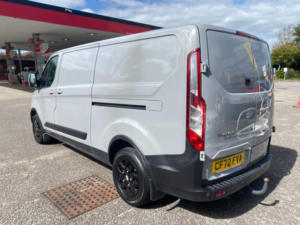 2022 Ford Transit Custom 2.0 300 Ecoblue Trail Panel Van 5dr Diesel Manual L2 H1 Euro 6 (s/s) (170 Ps) in Grey — image 4