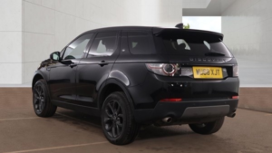 2018 Land Rover Discovery Sport Td4 Landmark in Black — image 3