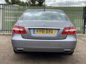 2011 Mercedes-Benz E Class 2.1 E200 Cdi Blueefficiency Se Edition 125 in Silver — image 5